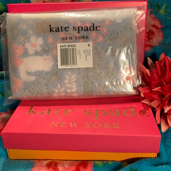 NWT! Kate spade Wristlet - Picture 15 of 16